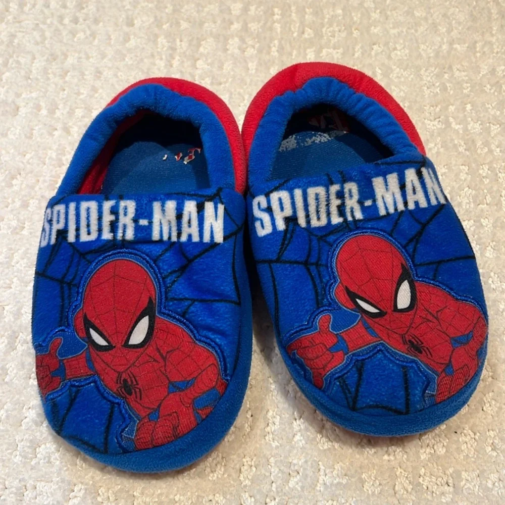 Toddler boys spider man slippers size 11-12